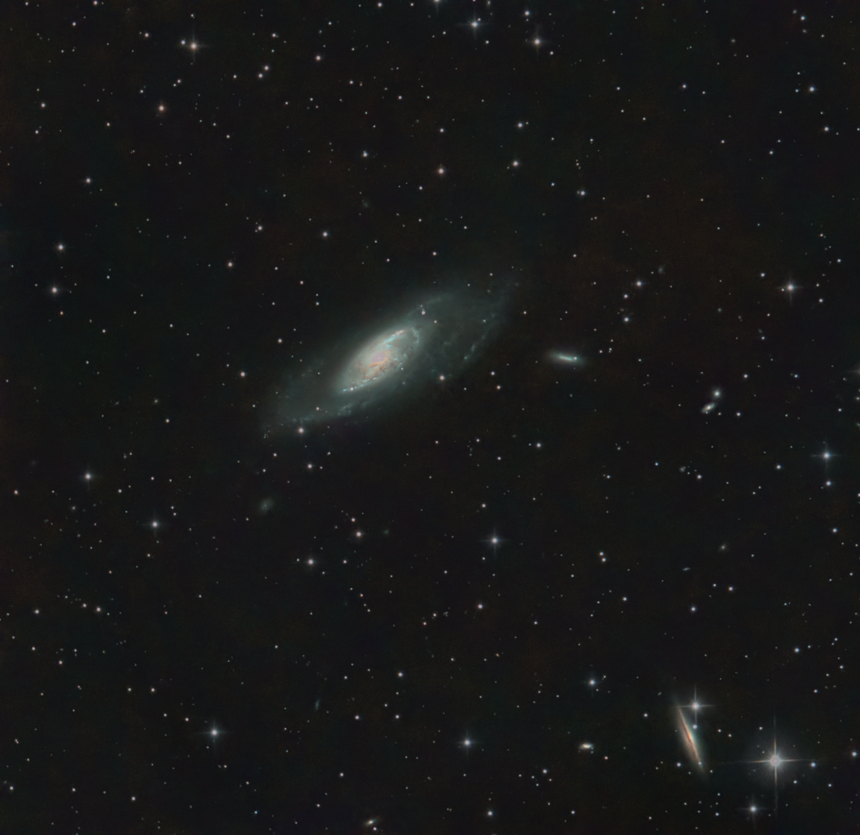 M106 Galaxy (David Harvey) Data 19th Feb. 2023 45 Lights 5mins each. Nice to go back to straight forward OSC L-Pro filter Telescope Ts-photon 6" f/4, Mount Ioptron GEM45NUC Camera ASI533MC. gain 101 offset 40 Pre process APP, post Affinity Photo.