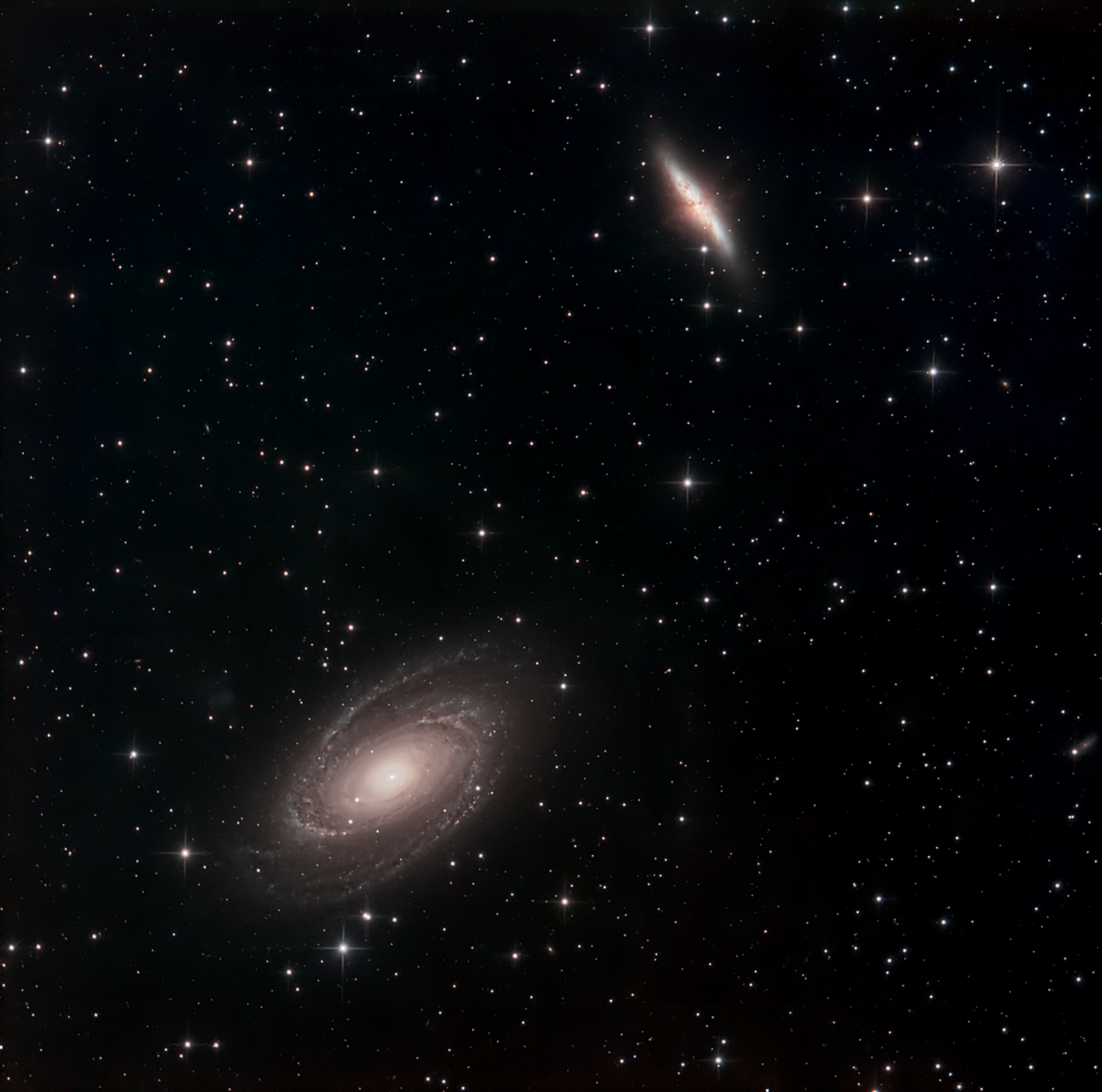 M81 & M82, Bodes & Cigar Galaxy (David Harvey) Data during 18 Jan 2023 80 Lights 5mins each. L-Pro filter Telescope Ts-photon 6" f/4, Mount Ioptron GEM45NUC Camera ASI533MC. gain 101 offset 40 Pre process APP, post Affinity Photo.