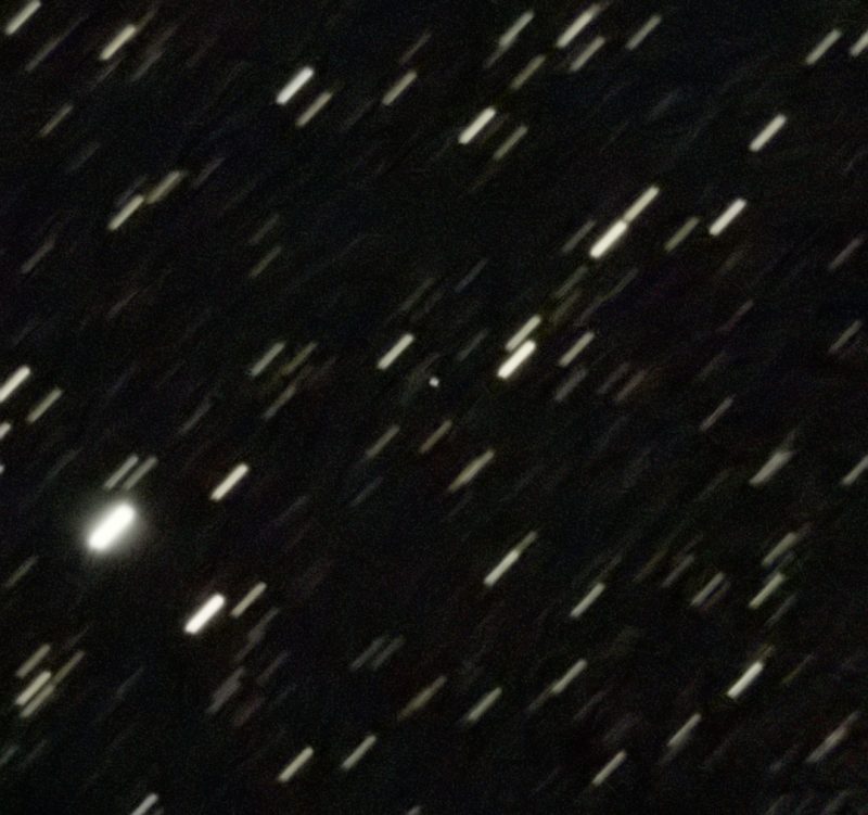 r_pp_c2024m1-20241219-eq2_stacked-comet-crop-bs-as-hflip-rot-curves-crop_filtered-800×751