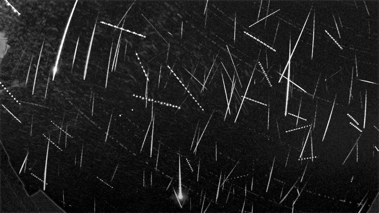 UK00CH_20250812_202404_532972_stack_132_meteors